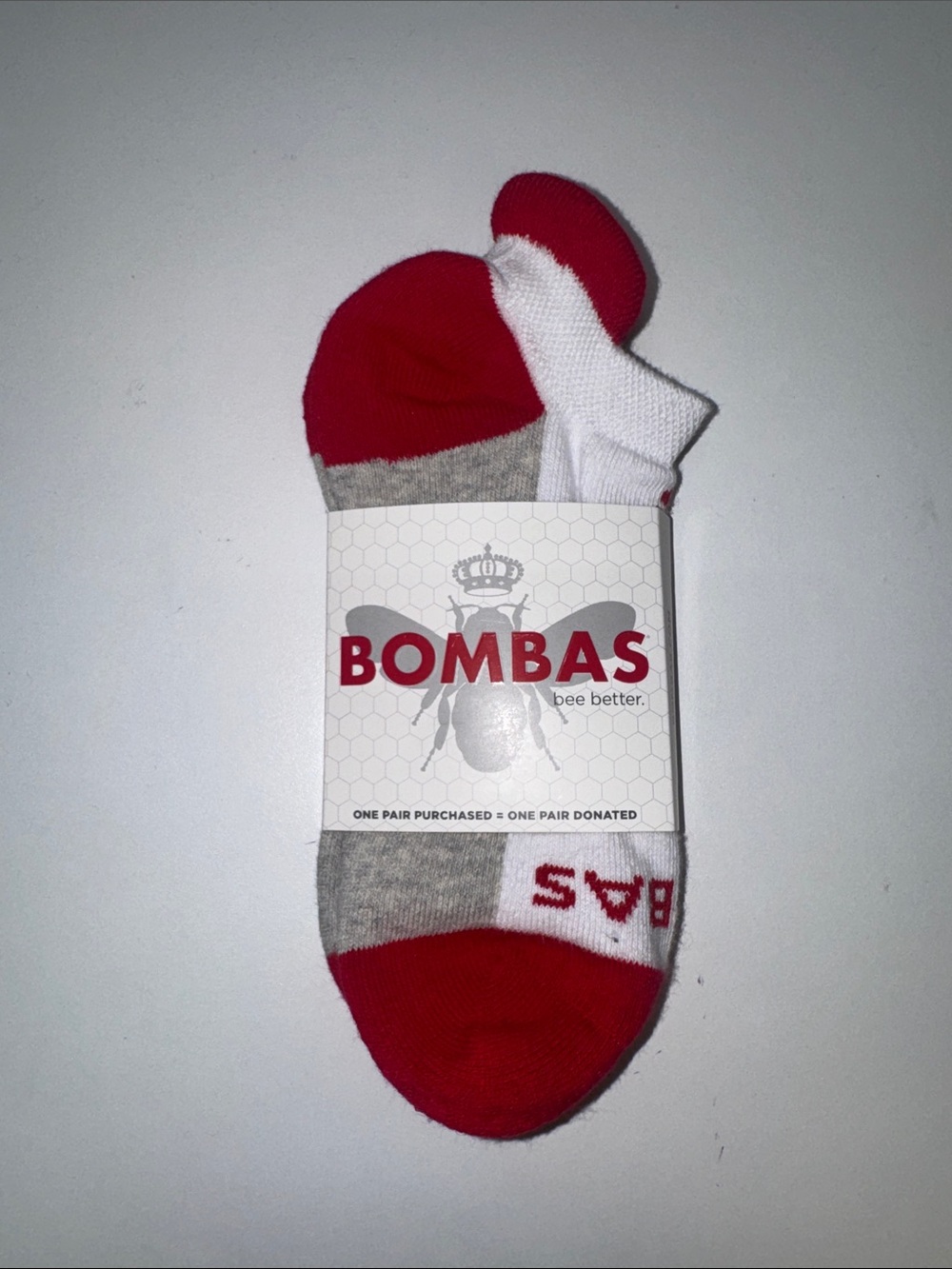 Bombas low-cut socks in Red, Gray, White